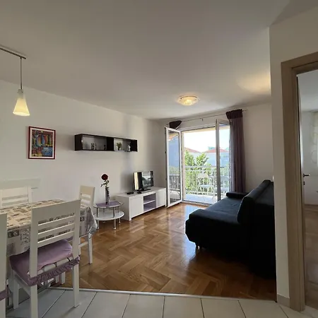 Diana Apartman