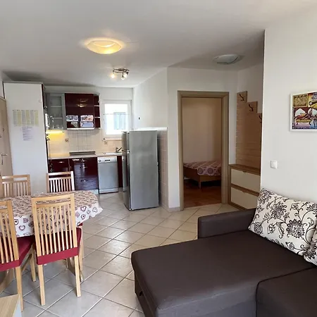 Diana Apartman *