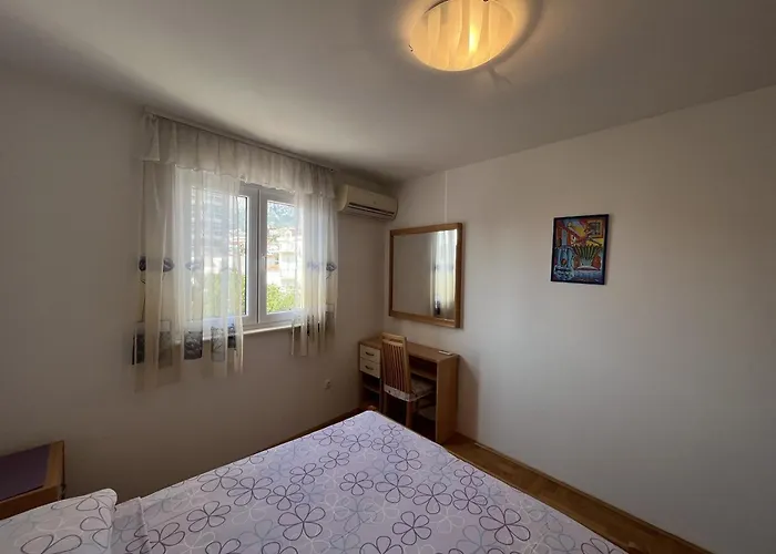 Diana Apartment *