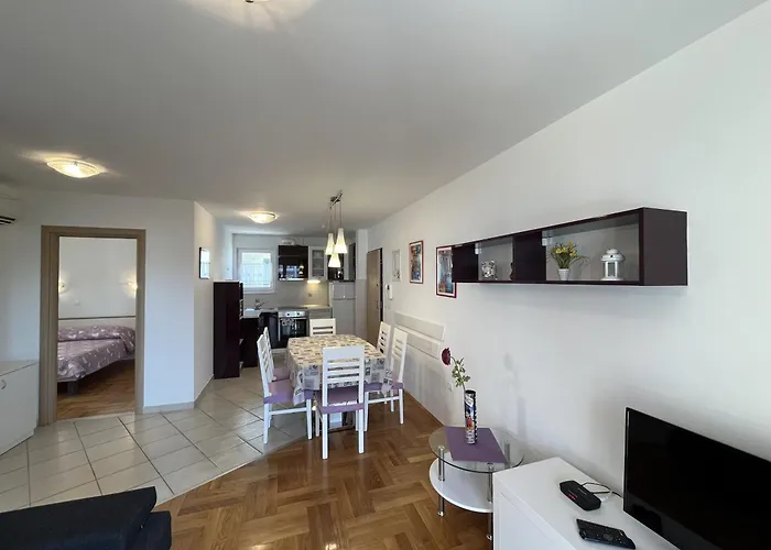 Diana Apartment