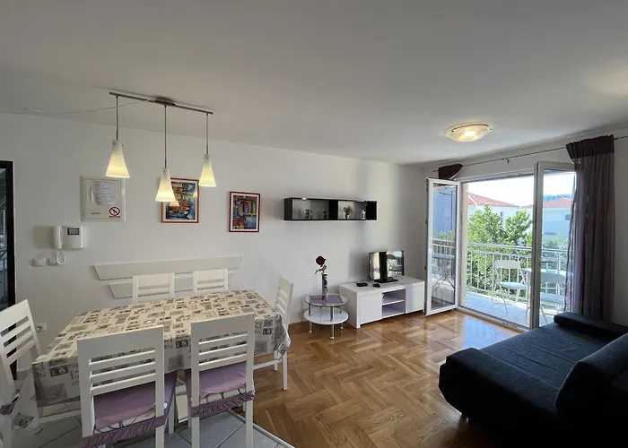 Apartment Diana Makarska