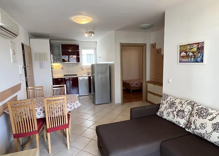 Diana Apartment *